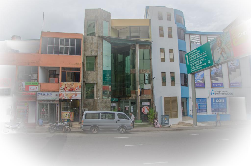 Backpack Lanka Pansiyon Kolombo Dış mekan fotoğraf